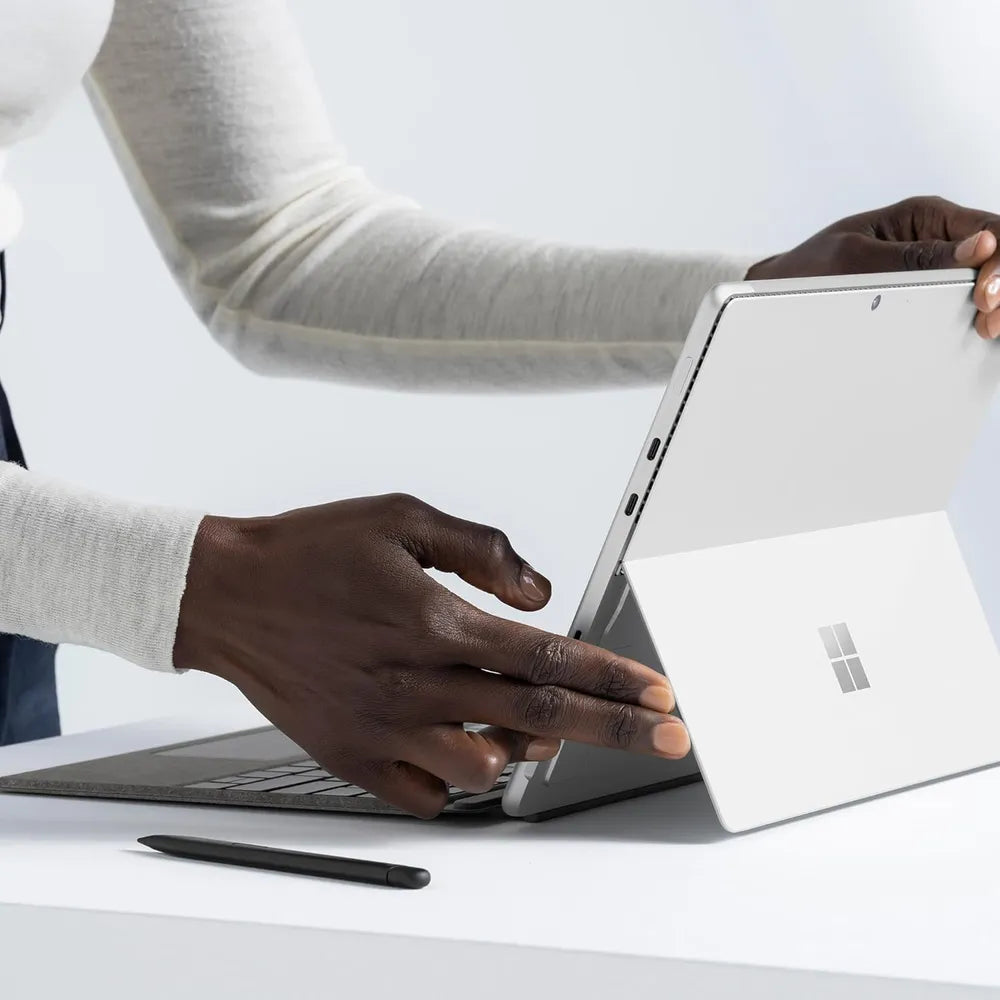 Microsoft-Surface-Pro-Keyboard-8XB-00152