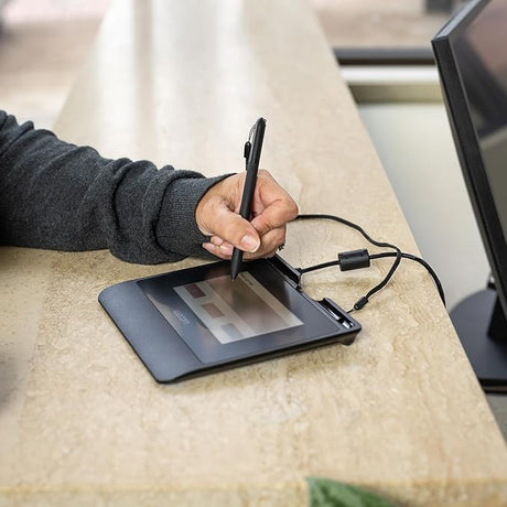 Wacom Color Signature Pad, 1 Year Warranty | STU540-CH2
